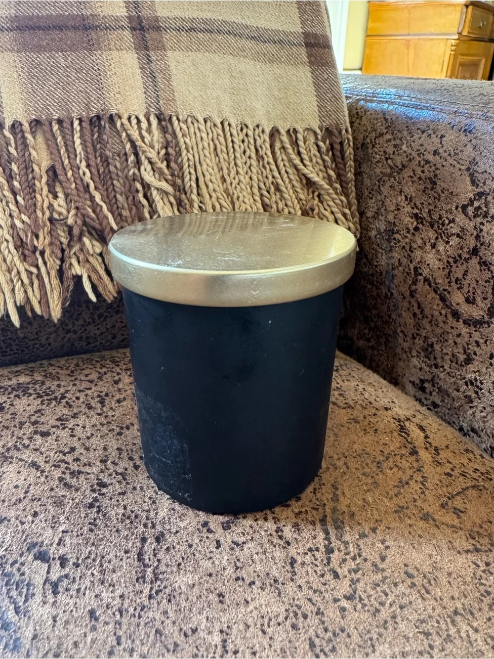 Saks Fifth Avenue Cashmere Scented Candle — Black with Gold Lid NEW Price Firm!